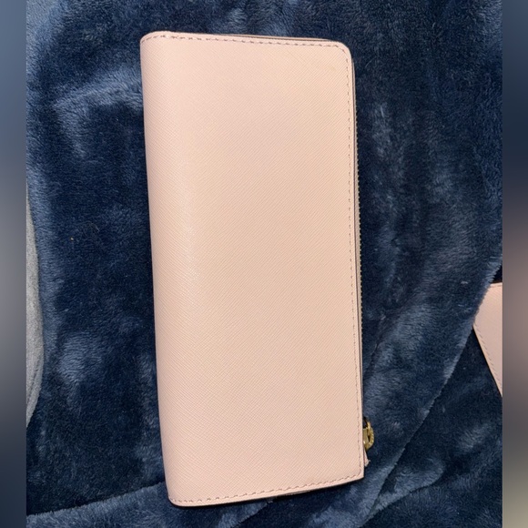 Michael Kors Zip-up Wallet - Picture 3 of 3